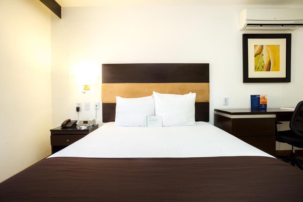 Wyndham Costa Del Sol Chiclayo Hotel Exterior photo